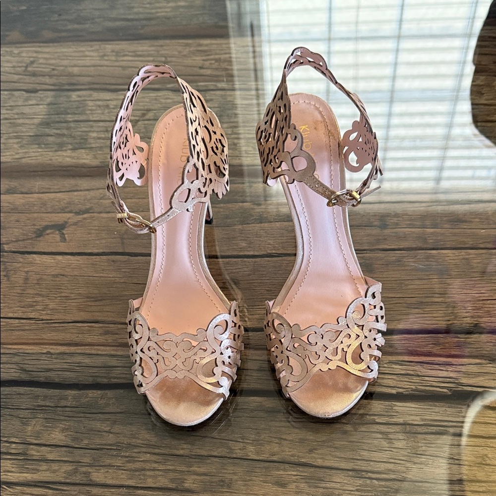 Klub Nico Elegant Gold Laser-Cut Women’s Sandals